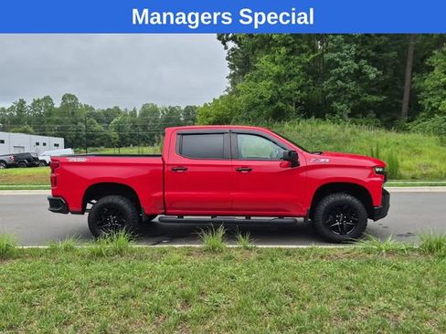 Used 2019 Chevrolet Silverado 1500 LT Trail Boss w/ Convenience Package AWD/4WD image 14
