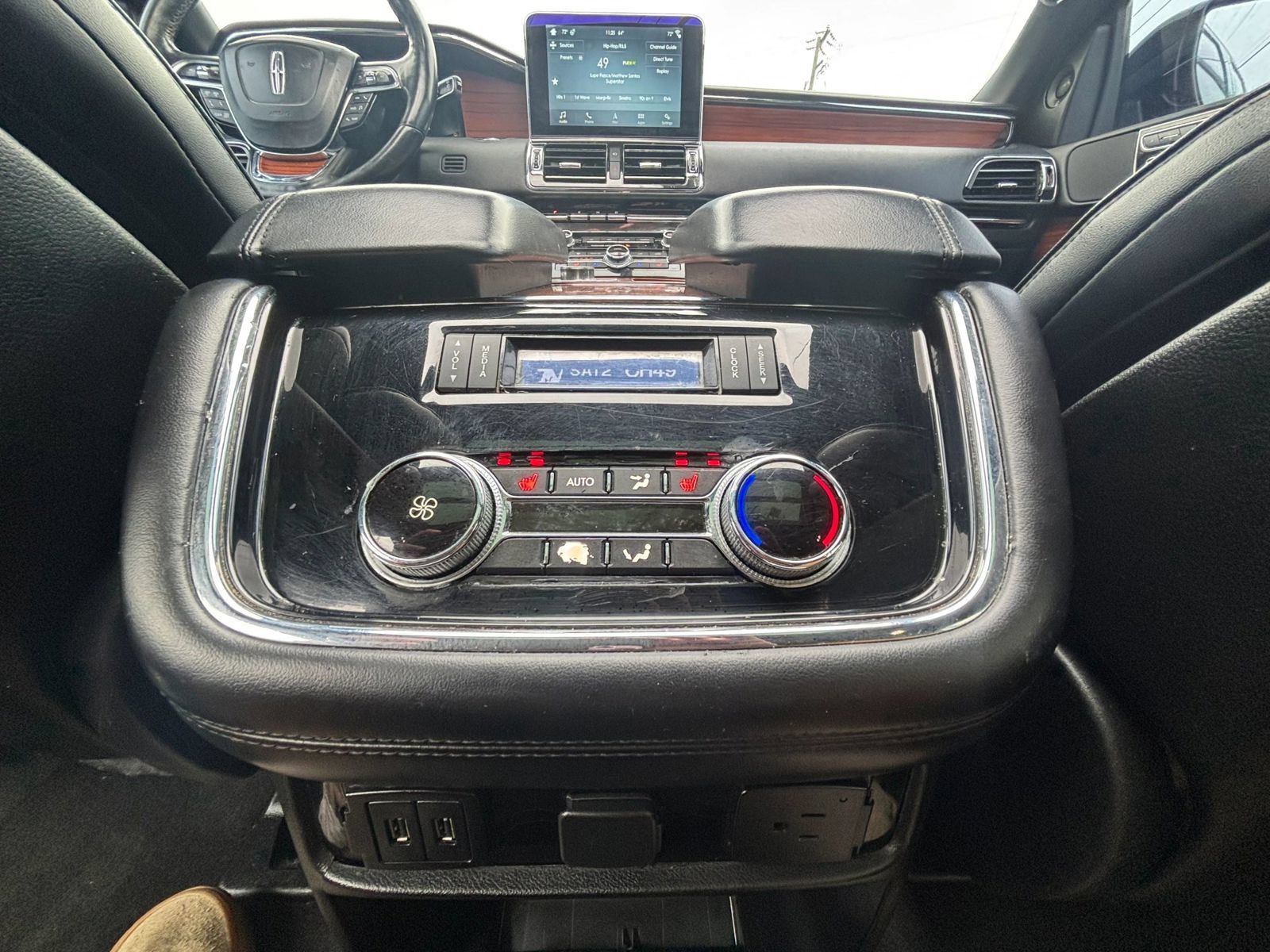 Used 2018 Lincoln Navigator Select w/ Technology Package AWD/4WD image 20