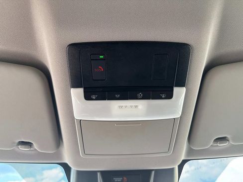 Used 2023 Nissan Rogue SV image 25