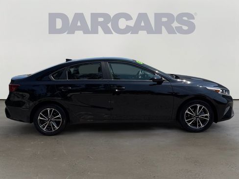 Used 2023 Kia Forte LXS FWD image 8