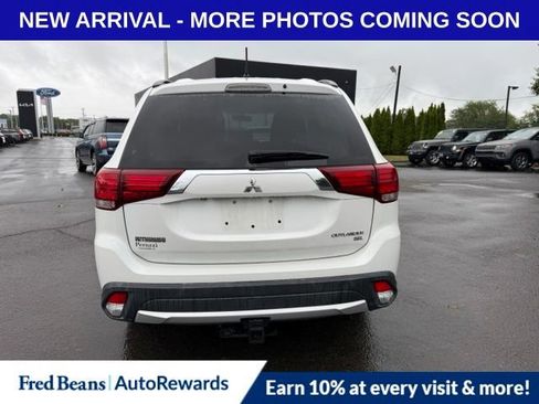 Used 2016 Mitsubishi Outlander SEL AWD/4WD image 7