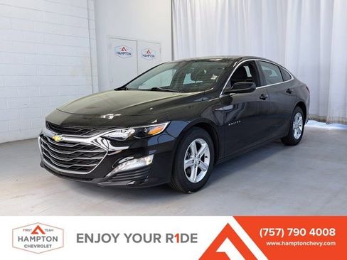 Used 2024 Chevrolet Malibu LT image 1