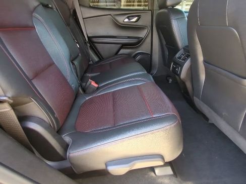 Used 2021 Chevrolet Blazer RS w/ Enhanced Convenience Package image 24