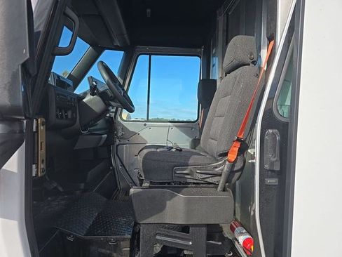 Used 2024 Chevrolet Brightdrop 600 w/ Commercial Equipment Package AWD/4WD image 5