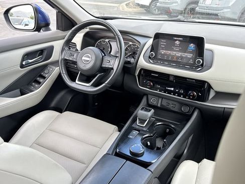 Used 2022 Nissan Rogue SV w/ SV Premium Package AWD/4WD image 25