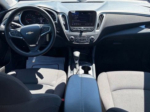 Used 2023 Chevrolet Malibu LT FWD image 30