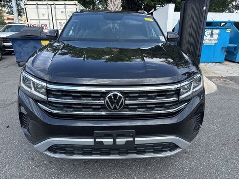 Used 2023 Volkswagen Atlas Cross Sport SE w/ Panoramic Sunroof Package AWD/4WD image 2