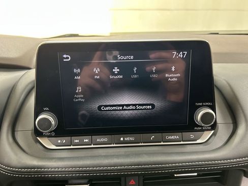 Used 2023 Nissan Rogue SV w/ SV Premium B Package image 14