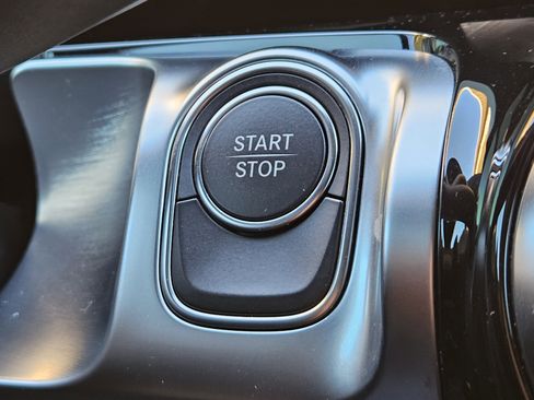 Certified 2023 Mercedes-Benz EQB 250+ image 22