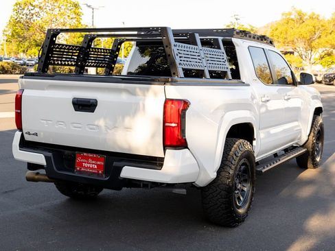 Certified 2024 Toyota Tacoma SR5 AWD/4WD image 5