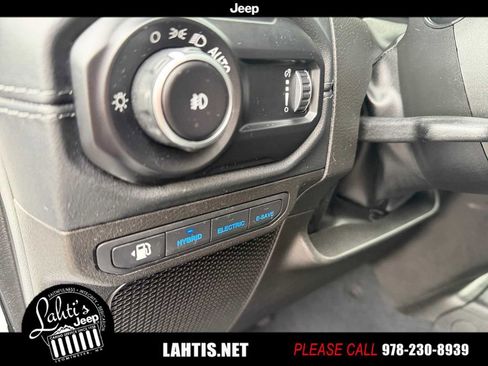Used 2024 Jeep Wrangler High Altitude image 39