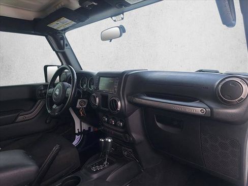 Used 2018 Jeep Wrangler Unlimited Sport w/ Connectivity Group AWD/4WD image 18