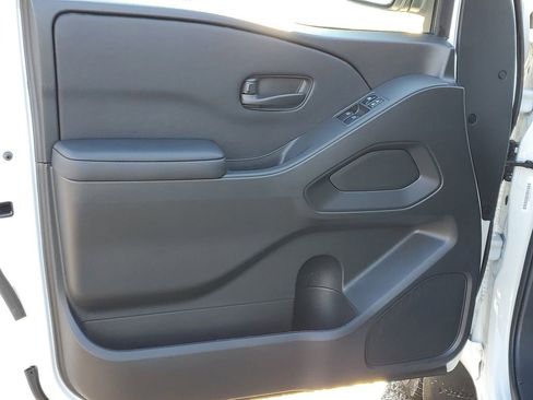 New 2026 Nissan Frontier S image 8
