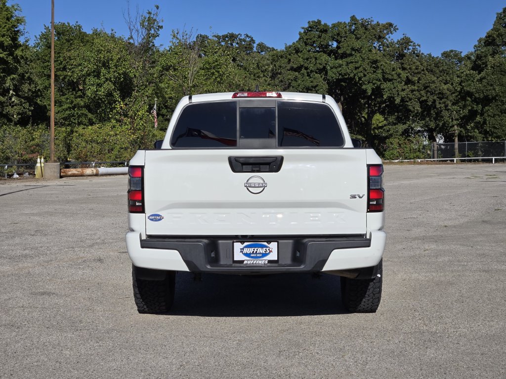 Used 2022 Nissan Frontier SV RWD image 6