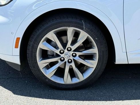 Certified 2022 Buick Envision Avenir w/ Technology Package II AWD/4WD image 7