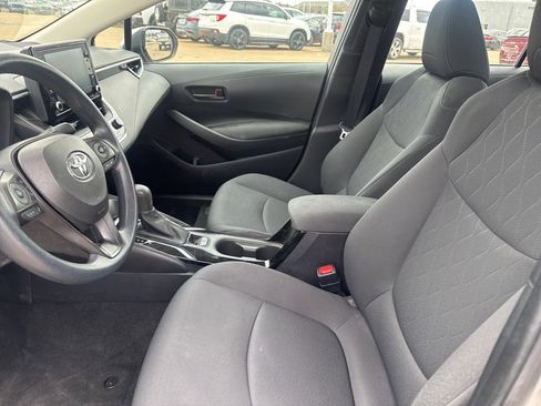 Used 2022 Toyota Corolla LE image 36