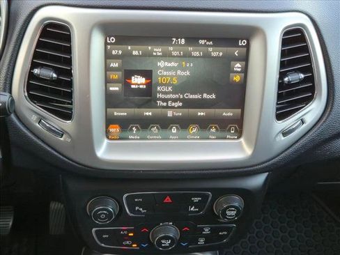 Used 2018 Jeep Compass Latitude w/ Popular Equipment Group AWD/4WD image 13