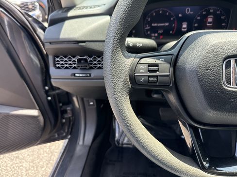 Certified 2023 Honda Accord EX image 19