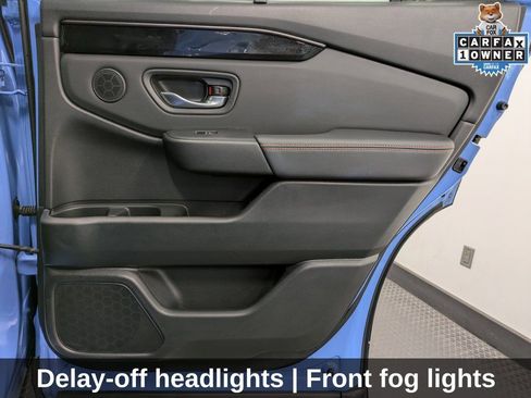 Used 2025 Honda Pilot TrailSport image 30