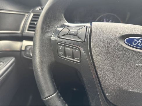 Used 2018 Ford Explorer XLT w/ Equipment Group 202A image 46