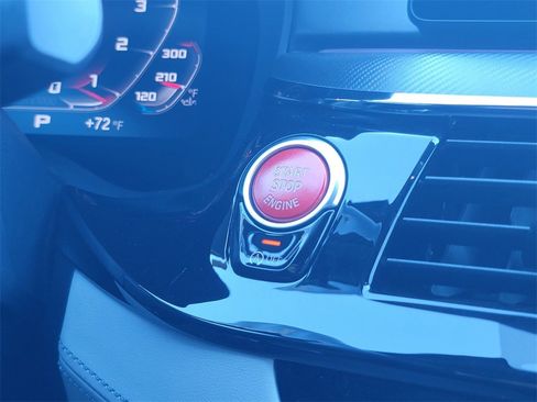 Used 2020 BMW M5 image 34