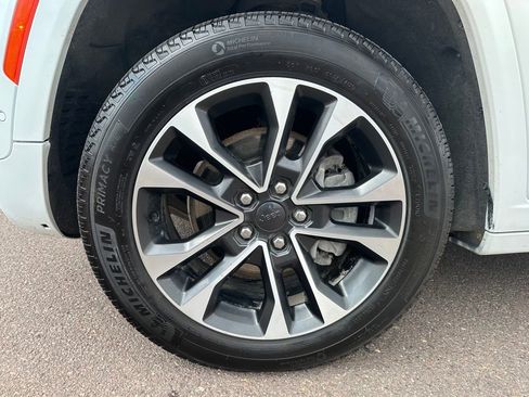 Used 2022 Jeep Grand Cherokee L Overland w/ Luxury Tech Group IV image 42