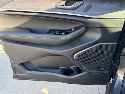 Used 2024 Jeep Grand Cherokee Overland w/ Trailer Tow Package image 21