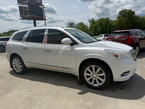 Used 2017 Buick Enclave Premium w/ Experience Buick Package AWD/4WD image 4