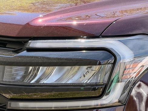 Used 2024 Ford Expedition Limited AWD/4WD image 4