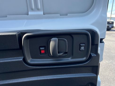 New 2025 Chevrolet Express 2500 RWD image 16