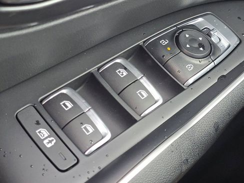 Used 2026 Kia Sorento LX FWD image 23