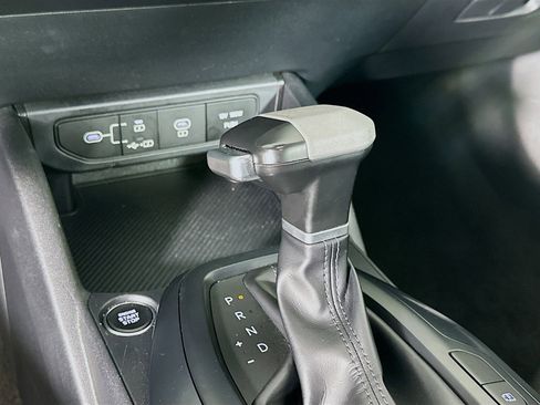 Used 2025 Kia K4 LXS image 24