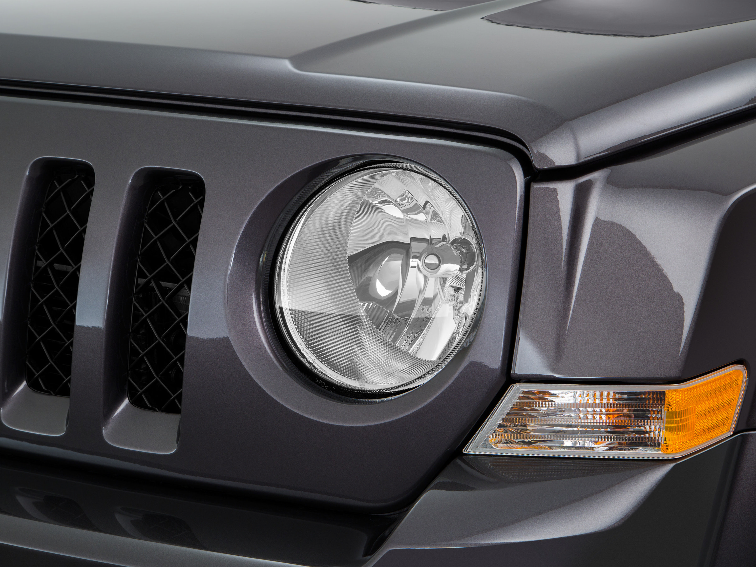 Used 2016 Jeep Patriot Latitude w/ Sun/Sound Group FWD image 16