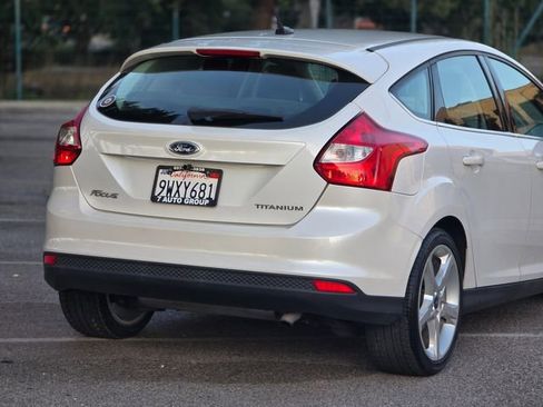 Used 2012 Ford Focus Titanium w/ Titanium Handling Pkg FWD image 11
