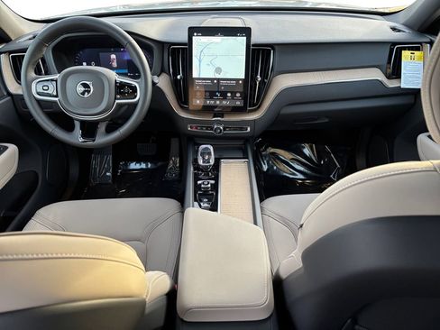 New 2026 Volvo XC60 B5 Plus w/ Protection Package Premier image 7