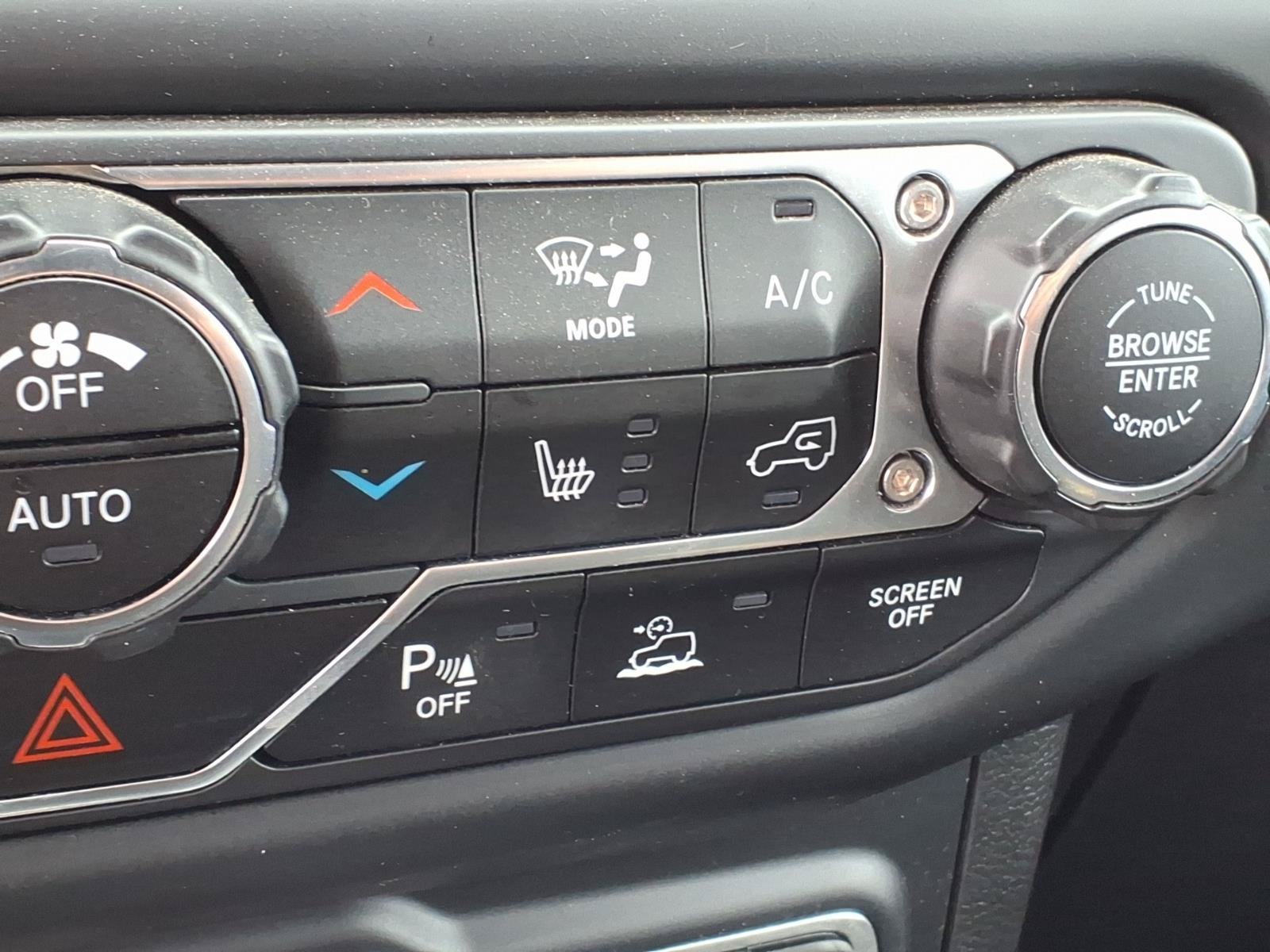 Used 2020 Jeep Gladiator Sport w/ Quick Order Package 24S AWD/4WD image 18