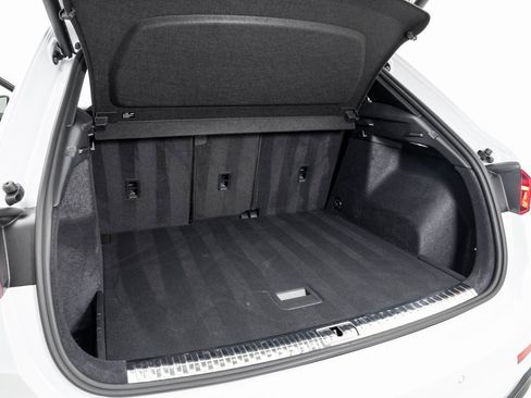 Certified 2025 Audi Q3 2.0T Premium Plus w/ Premium Plus Package image 24