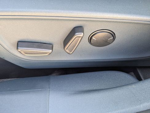 New 2025 Ford Maverick XLT w/ XLT Luxury Package image 21