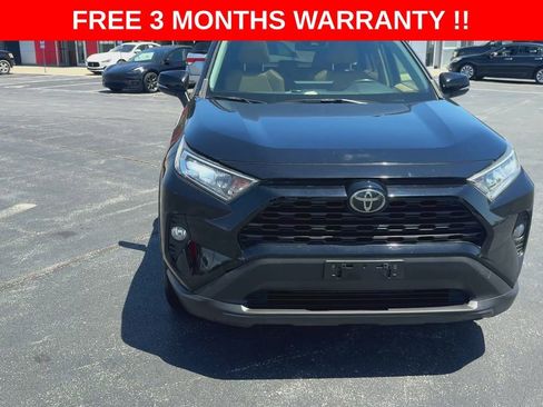 Used 2019 Toyota RAV4 XLE Premium w/ All Weather Liner Package AWD/4WD image 4