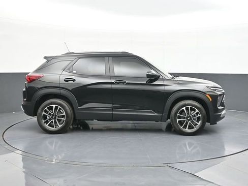 New 2026 Chevrolet TrailBlazer LT w/ Driver Confidence Package FWD image 12