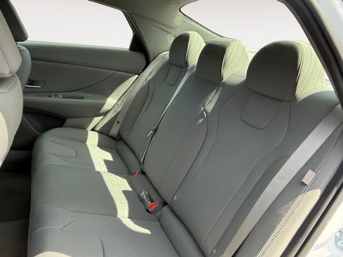 New 2025 Hyundai Elantra SE w/ Cargo Package FWD image 12