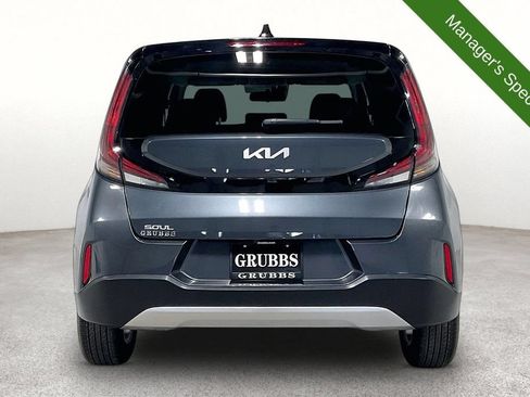 Used 2025 Kia Soul LX w/ LX Technology Package FWD image 5