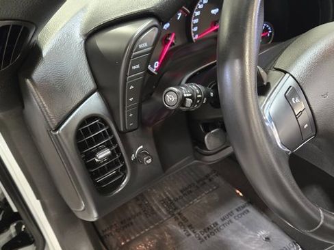 Used 2013 Chevrolet Corvette Grand Sport w/ 2LT Preferred Equipment Group image 11