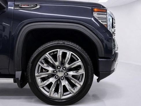 Used 2024 GMC Sierra 1500 Denali w/ Denali Reserve Package AWD/4WD image 11