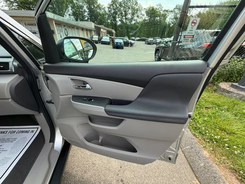 Used 2014 Honda Odyssey EX-L image 14