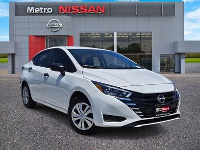 New 2025 Nissan Versa S w/ Trunk Package