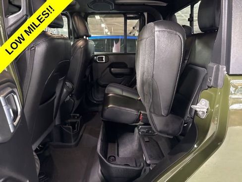 Certified 2021 Jeep Gladiator Overland AWD/4WD image 30