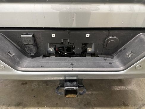 Used 2024 Chevrolet Silverado 3500 High Country w/ Technology Package image 37