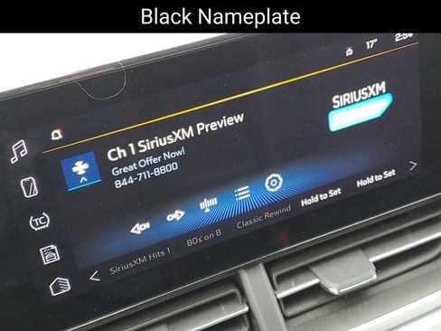 Used 2025 Chevrolet Trax LT w/ LT Convenience Package image 16