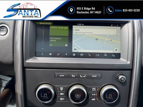 Used 2020 Land Rover Discovery Landmark AWD/4WD image 10